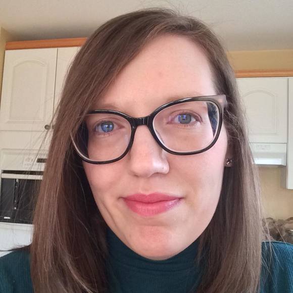 Meet your Posher, Jennifer - Picture 1 of 1